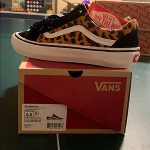 NWT Vans Punk Old Sokol Pro. Men’s 6.5 Women’s 8